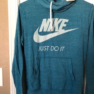 nike pullover